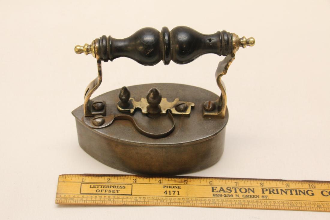 RARE--- SCOTTISH BOX  iron with exposed  latching (1 of 5)