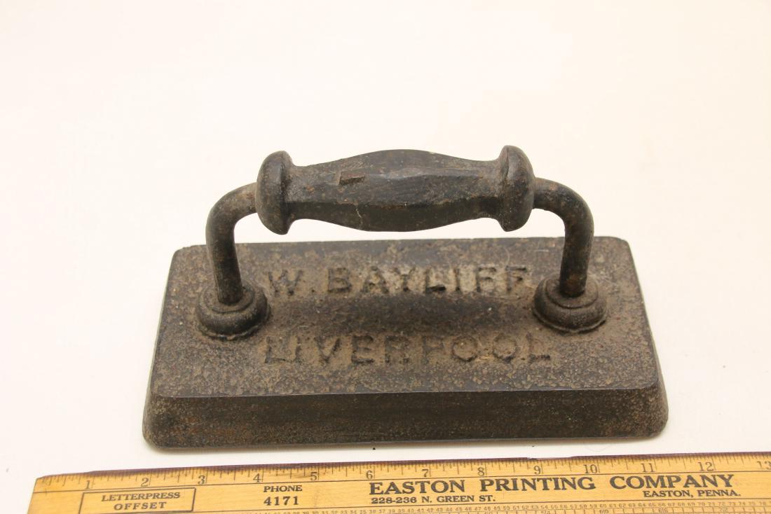 Billiard table irons “W BAYLIFF LIVERPOOL” (1 of 3)