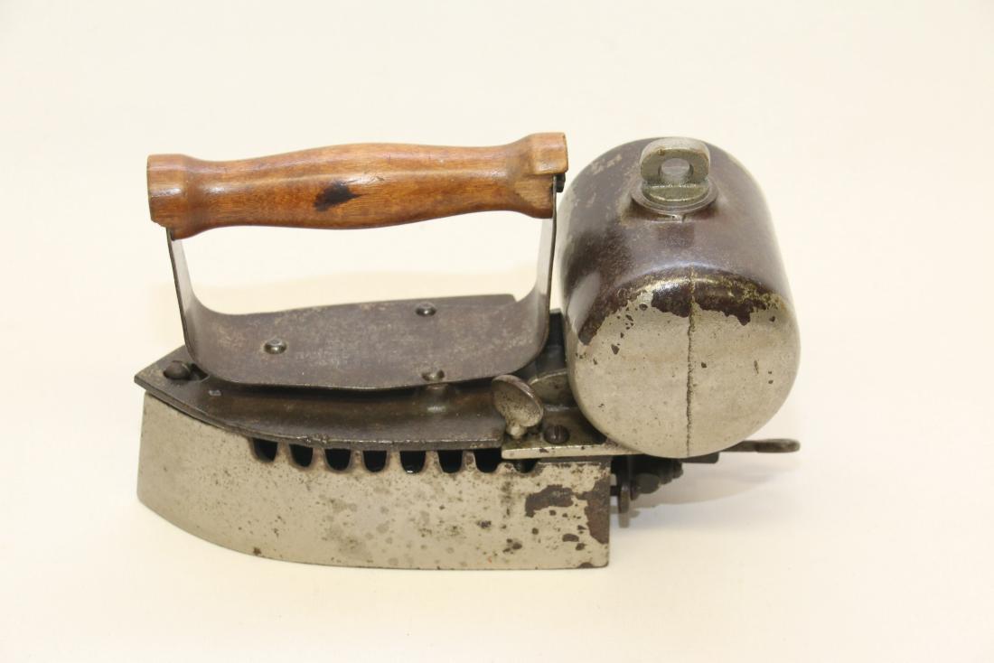 "THE COMFORT" THE HAWKES FLAT IRON CO. - CHICAGO (1 of 3)