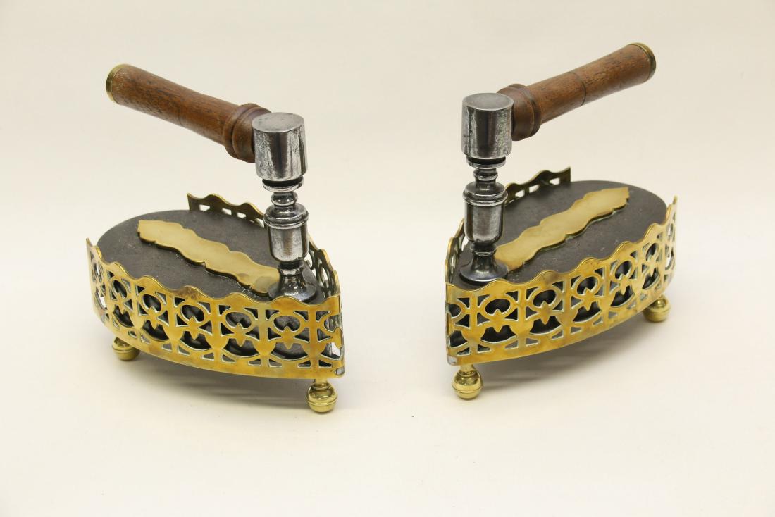 PR. OF BELGIUM TEAR DROP SAD IRONS (1 of 2)