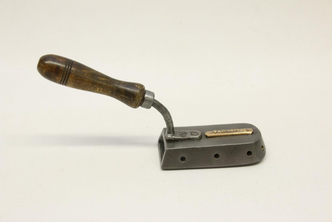 GAS HEATED HAT IRON (1 of 4)