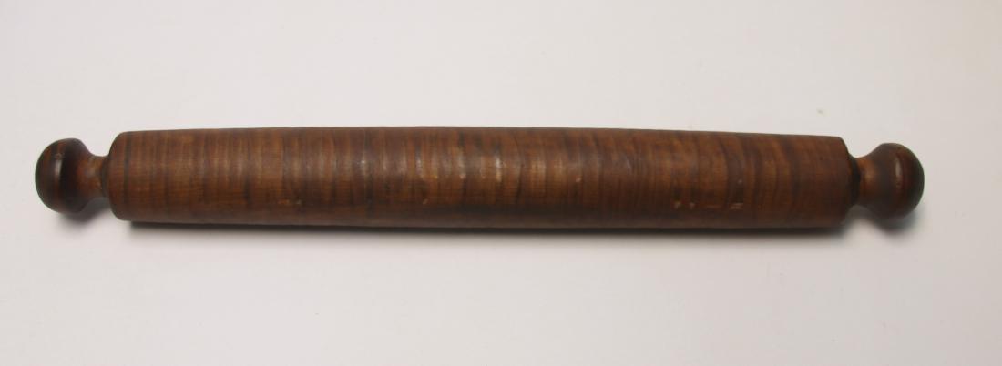 EARLY WOODEN ROLLING PIN (1 of 2)