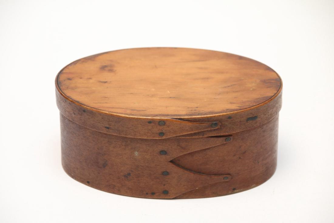 SHAKER OVAL BOX (1 of 4)