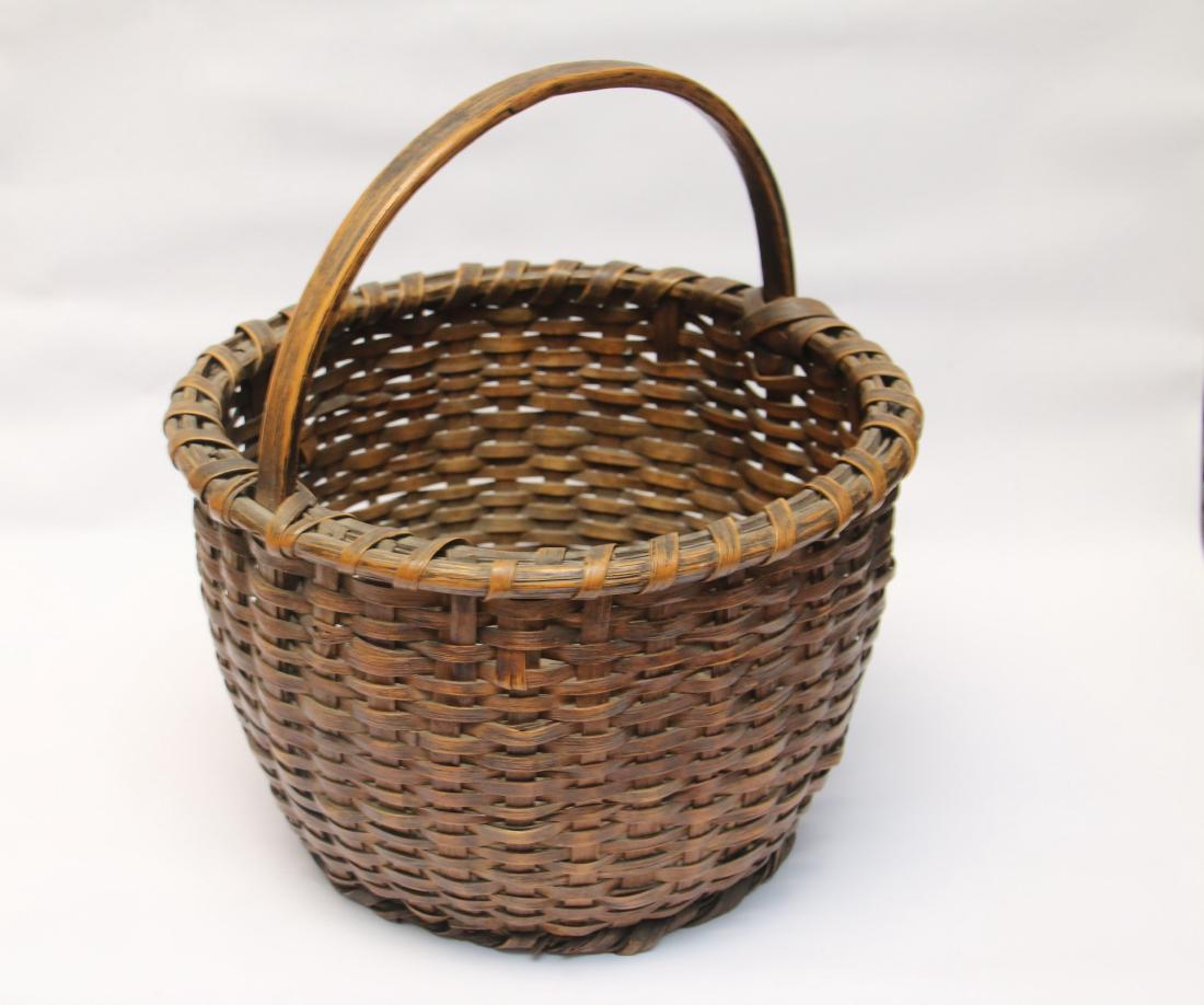 WOVEN GATHERING BASKET (1 of 4)