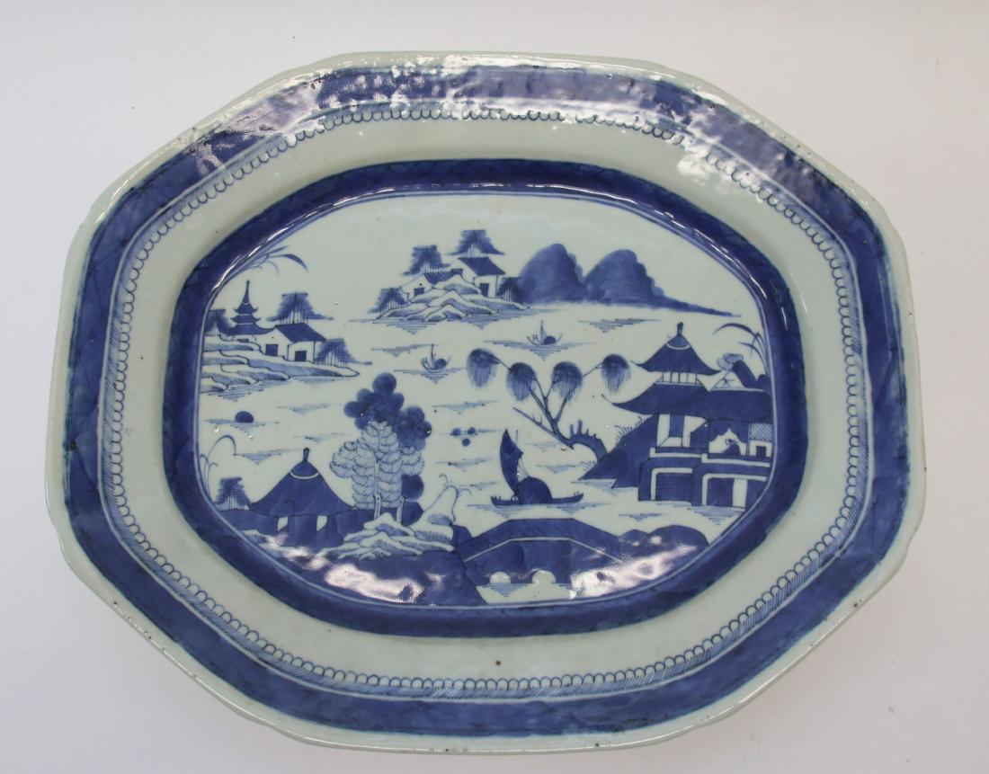 19th CENTURY CHINESE EXPORT CANTON PLATTER (1 of 2)