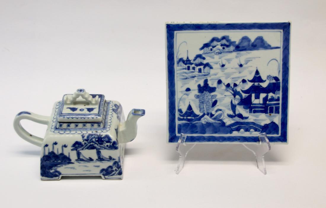 19TH CENTURY CHINESE EXPORT CANTON TEA POT AND TILE (1 of 2)