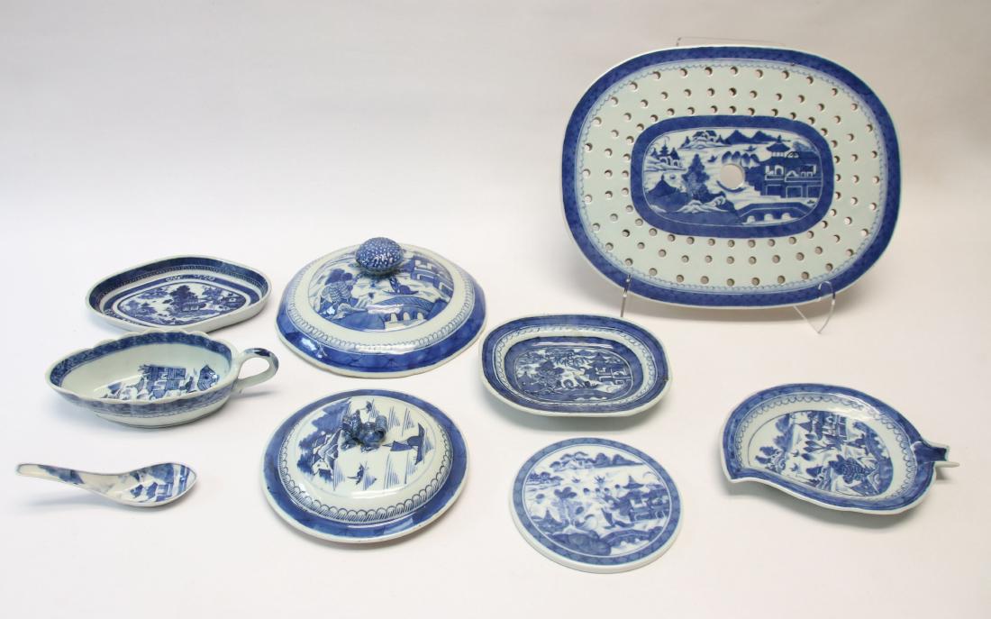 19TH CENTURY CHINESE EXPORT CANTON LOT (1 of 3)