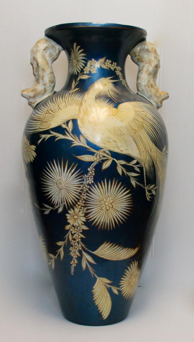 LARGE POTTERY VASE (1 of 2)