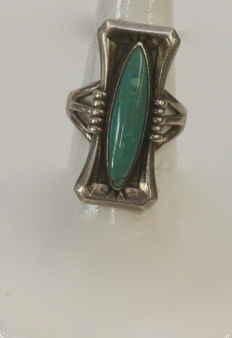 NATIVE AMERICAN STERLING SILVER RING (1 of 2)