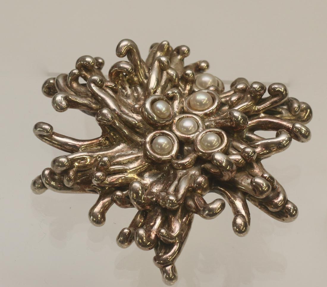 HOLLOW STERLING PENDANT (1 of 2)