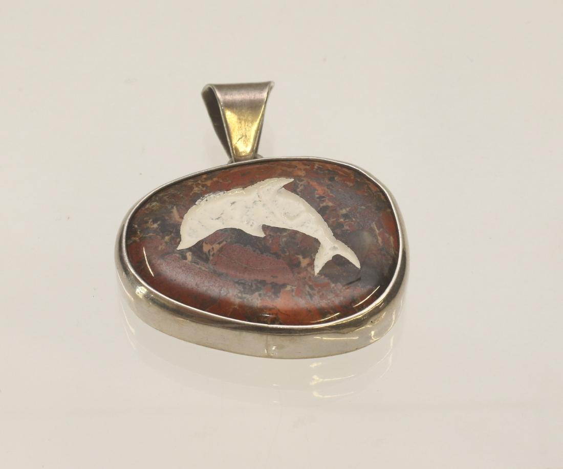 STERLING SILVER DOLPHIN PENDANT: 1.06 OZT - HAND WROUGHT WITH INTAGLIO DOLPHIN IN AGATE STERLING