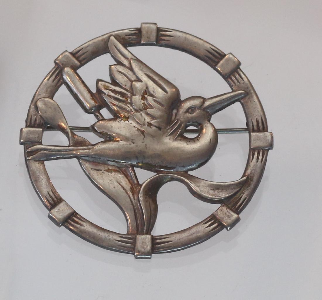 STERLING SILVER VINTAGE BROACH: SIGNED CORO