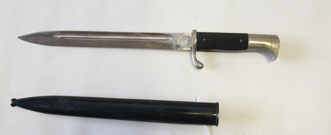 EICHORN BAYONET: EICHORN BAYONET SQUIRREL MARKS WITH SCABBARD Dimensions: 10"