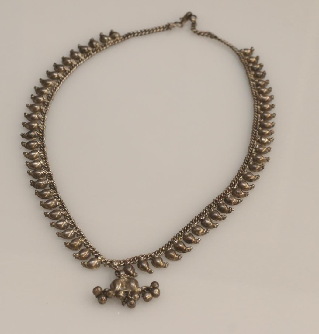 SILVER CHAIN (1 of 1)