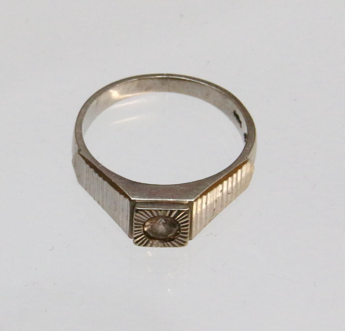 18K GOLD MEN'S RING (1 of 3)