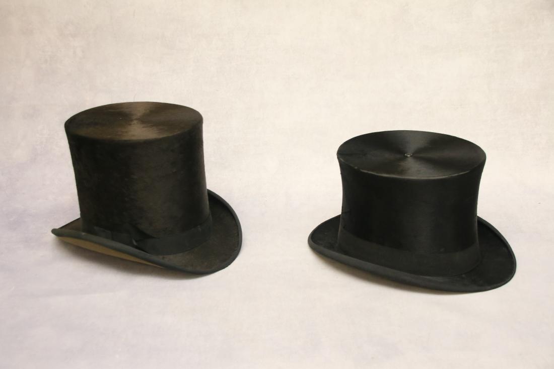 PAIR OF STOVE TOP HATS (1 of 4)