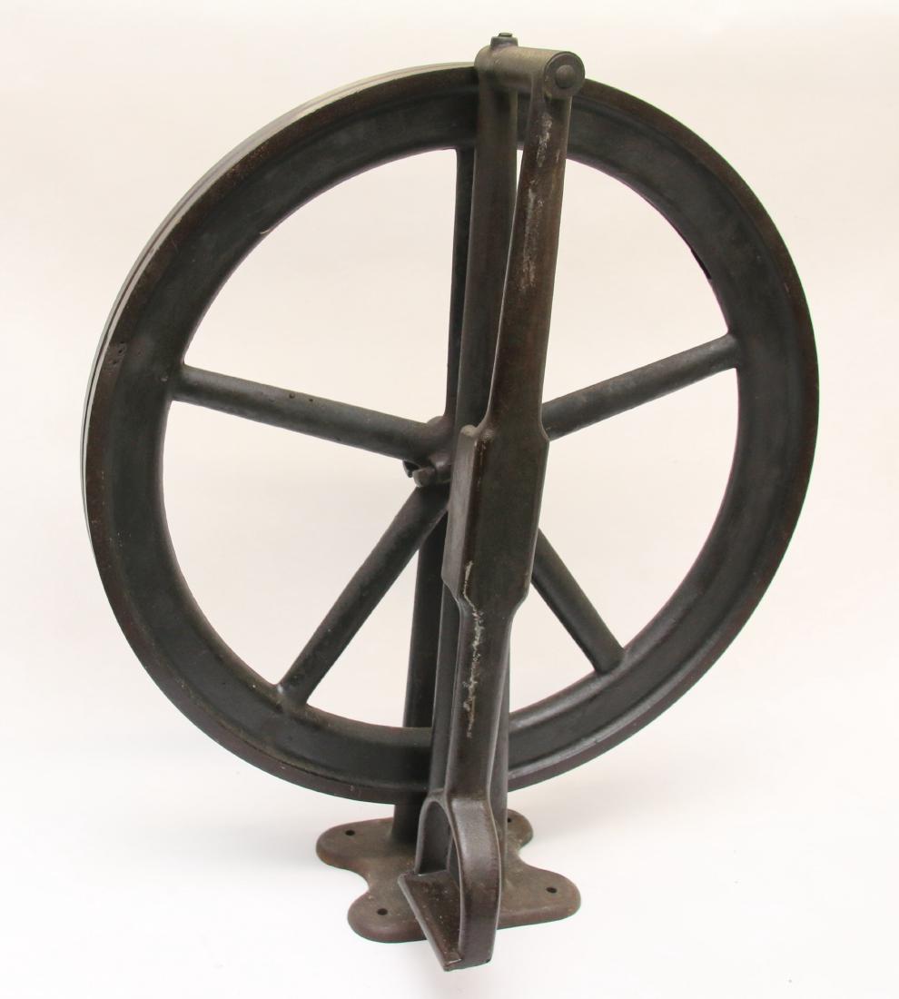 CAST IRON POWER WHEEL (1 of 2)