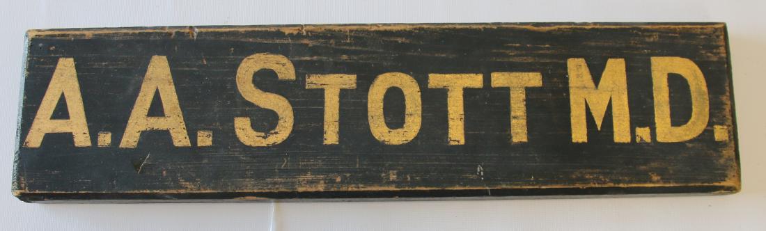 PRIMITIVE WOODEN DOCTOR SIGN (1 of 3)