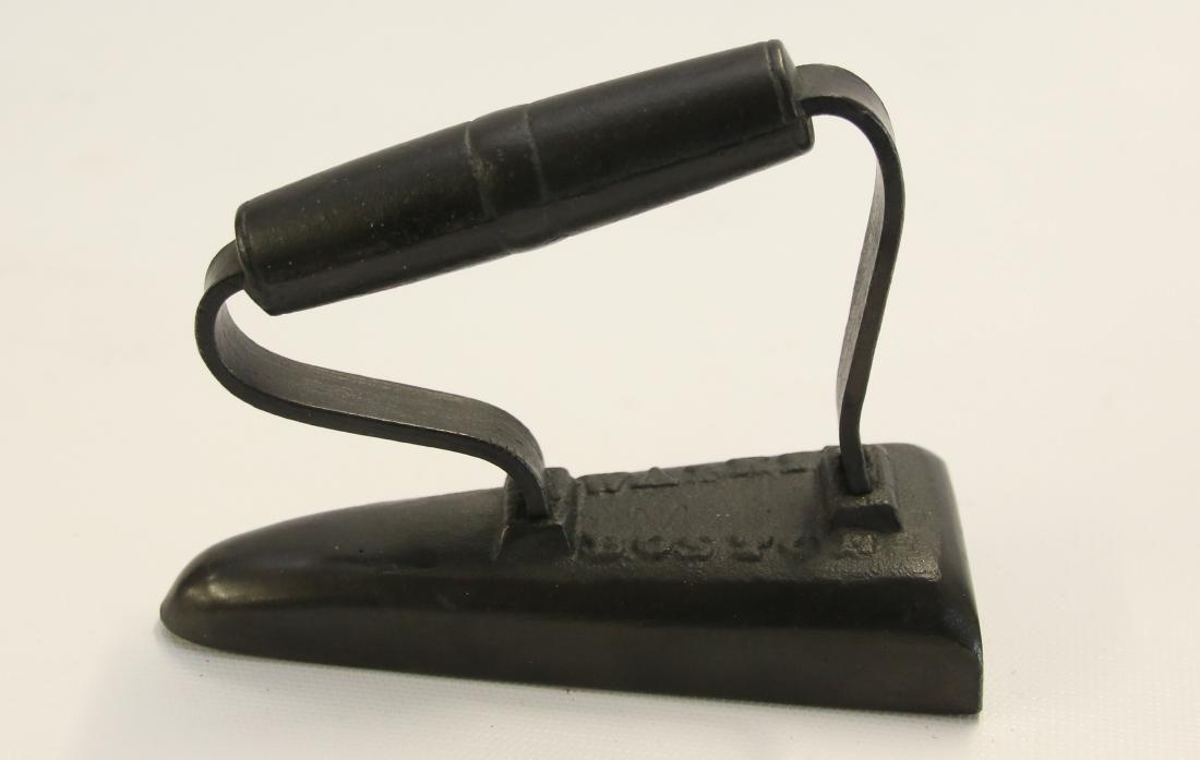 SLEEVE IRON (1 of 4)