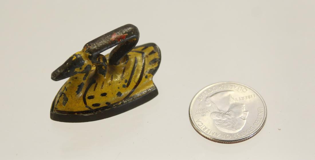 MINI SWAN IRON (1 of 3)