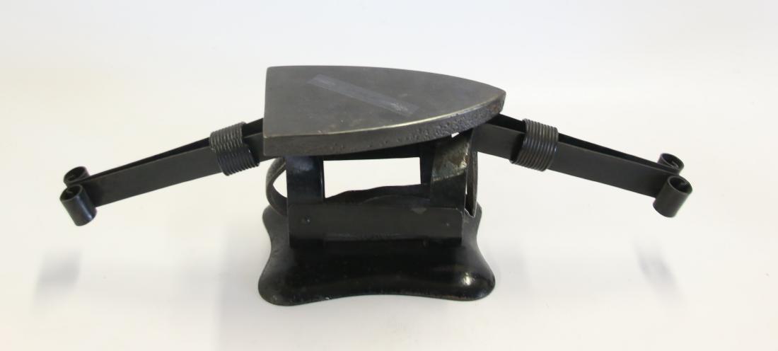 FRENCH POLISHER WITH STAND (1 of 5)