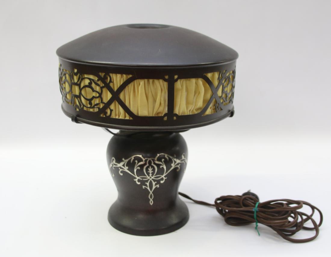 METAL WARE TABLE LIGHT (1 of 2)