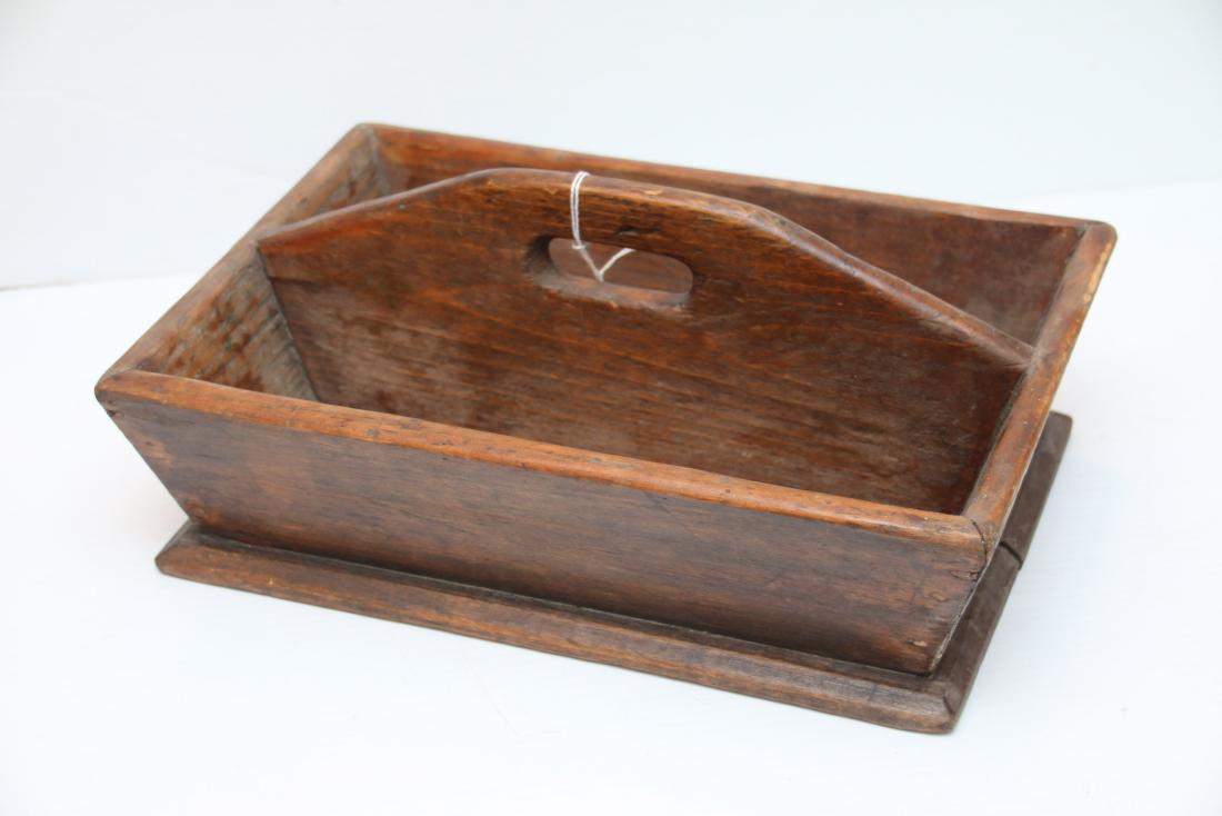 WOODEN CUTLERY BOX (1 of 2)
