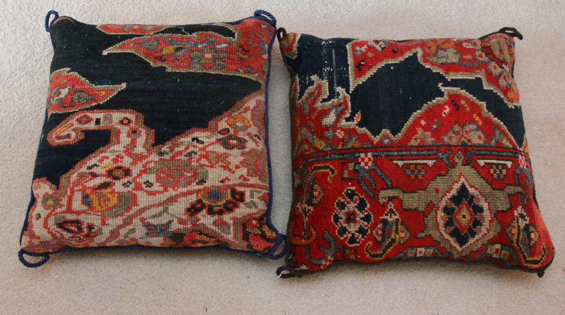 PR. OF CUSTOM PILLOWS (1 of 2)