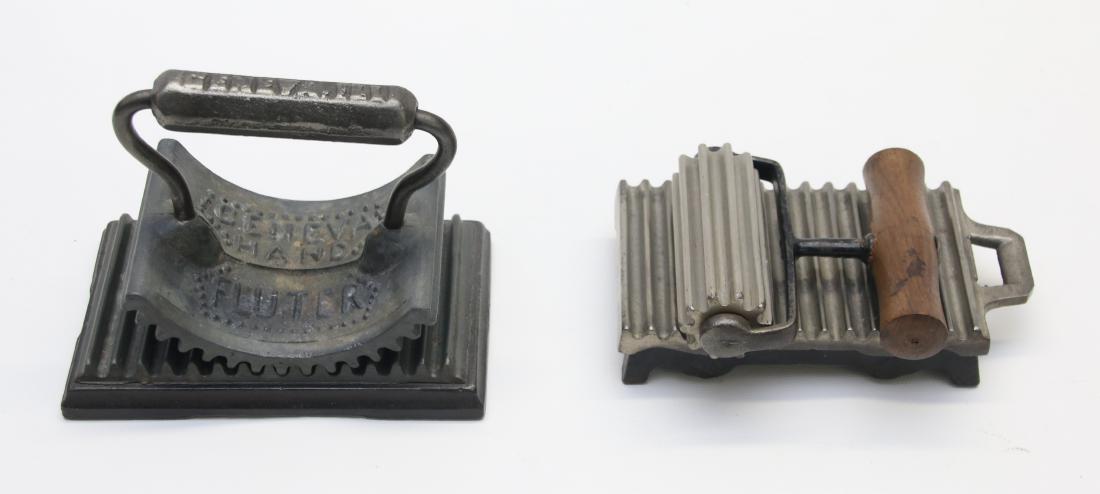 PAIR OF HAND FLUTING IRONS (1 of 2)