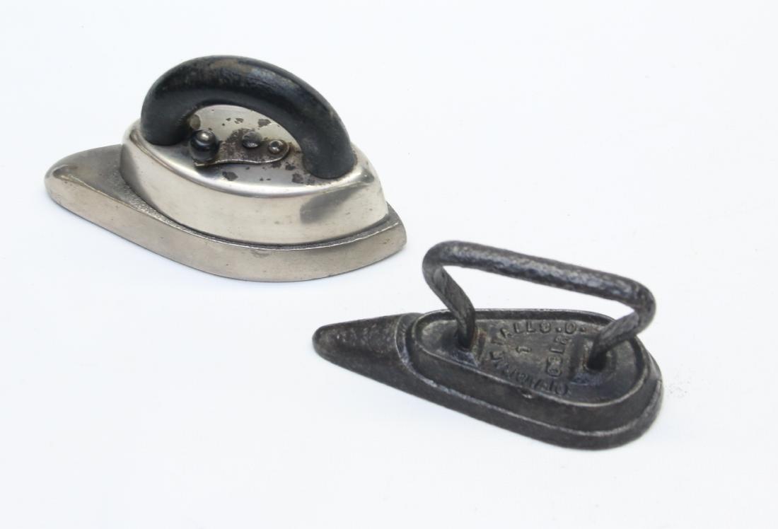 PR. OF SLEEVE IRONS: DOVER" ASBESTOS FLOUNCE WITH CURVED ROUNDED DETACHABLE HANDLE - "OBER" SLEEVE NO. 1 5 1/8" - 4 1/2