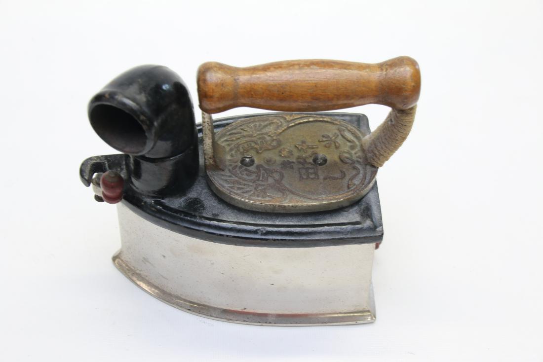 CHARCOAL IRON (1 of 4)