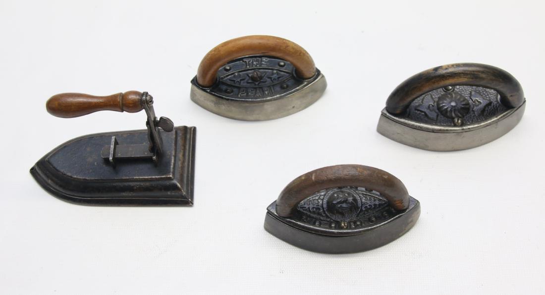 GROUP LOT OF WOOD GRIP IRONS (1 of 3)