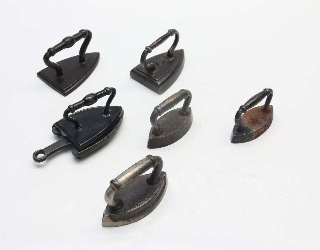 GROUP LOT OF MINIATURE IRONS (1 of 3)