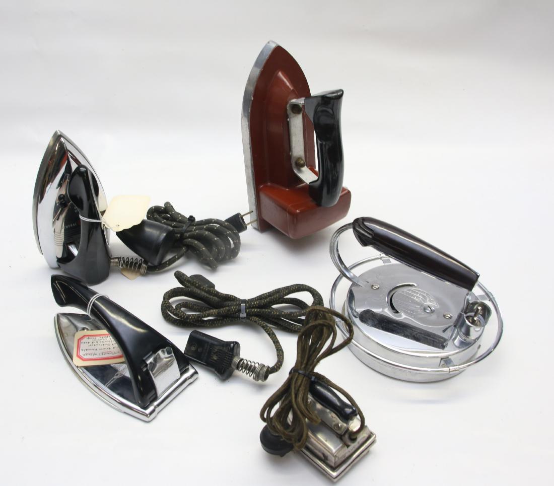 GROUP LOT OF ELECTRIC IRONS (1 of 3)