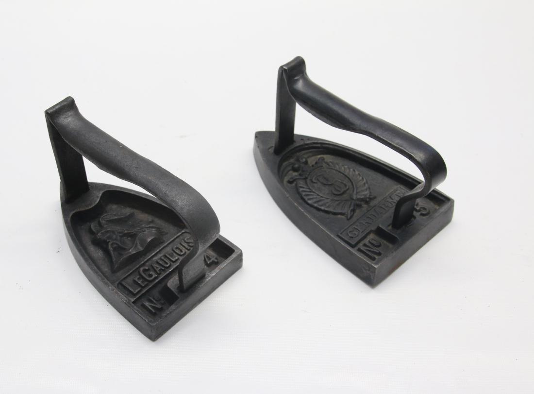 PAIR OF FLAT SAD IRONS (1 of 3)