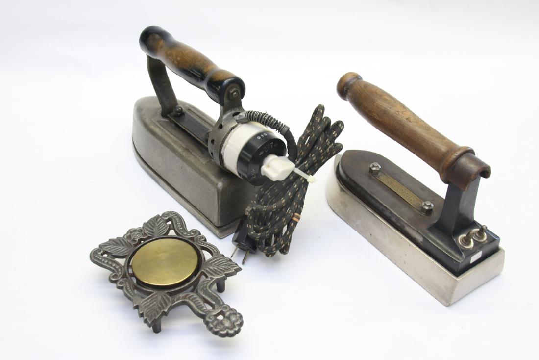 GROUP LOT OF IRONS AND TRIVET (1 of 2)