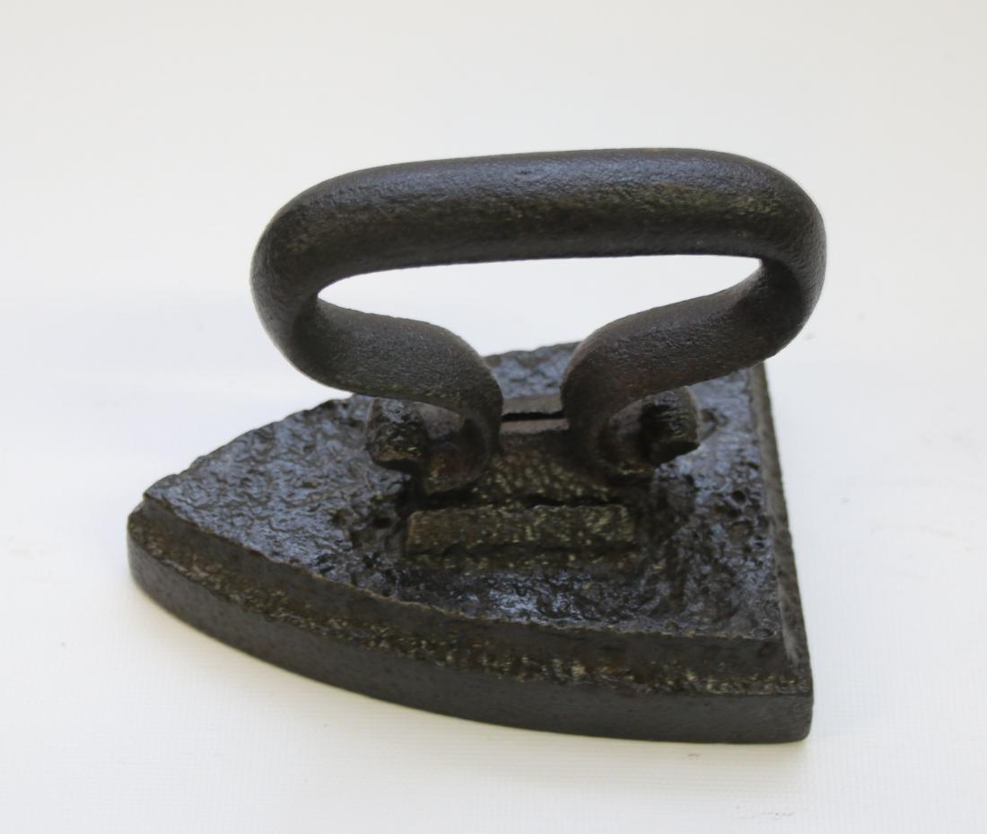 DETACHABLE HANDLE IRON (1 of 3)