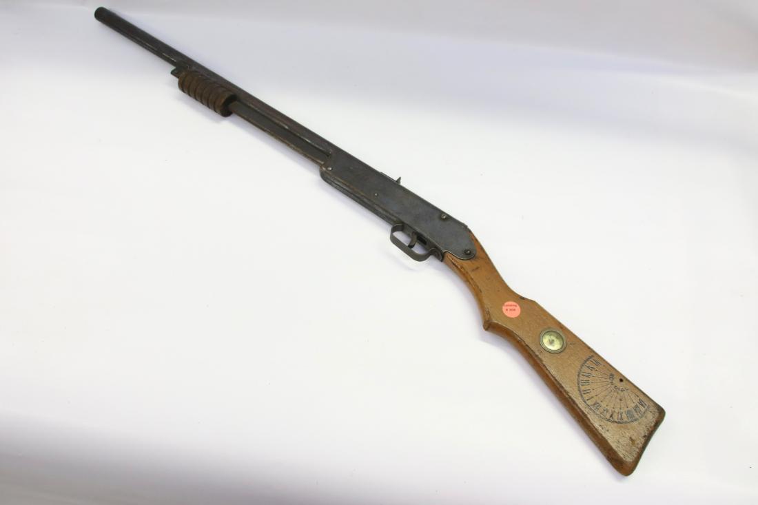 DAISY BB-GUN: BUCK JONES MODEL 36"