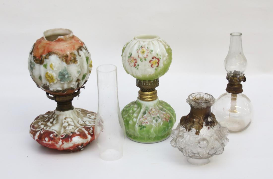 GROUP LOT OF KEROSENE LIGHTS (1 of 2)