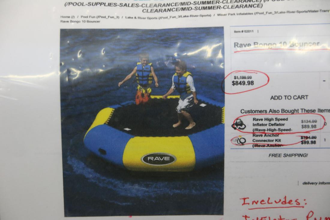 INFLATABLE WATER RAFT (1 of 1)