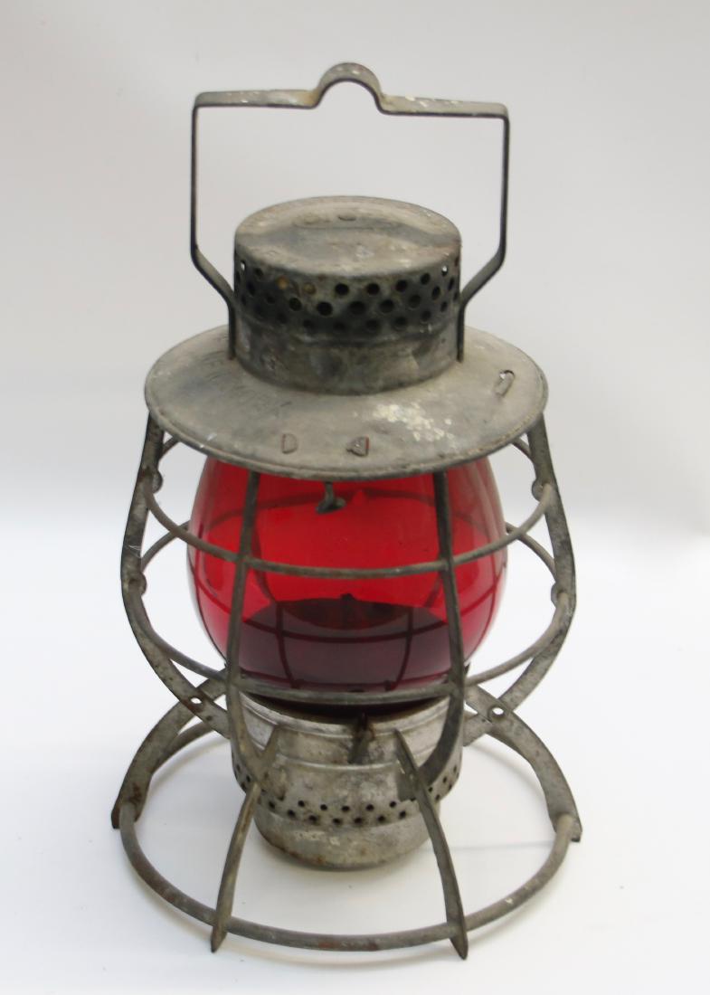 VINTAGE RAILROAD LANTERN (1 of 3)