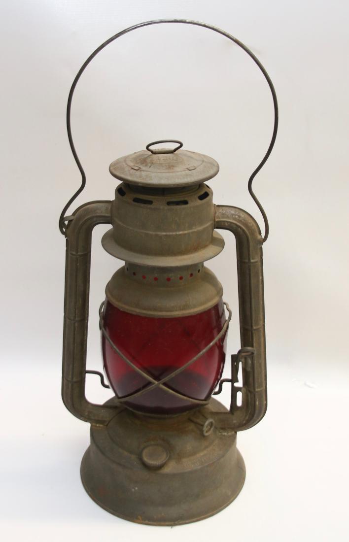 VINTAGE RAILROAD LANTERN (1 of 4)