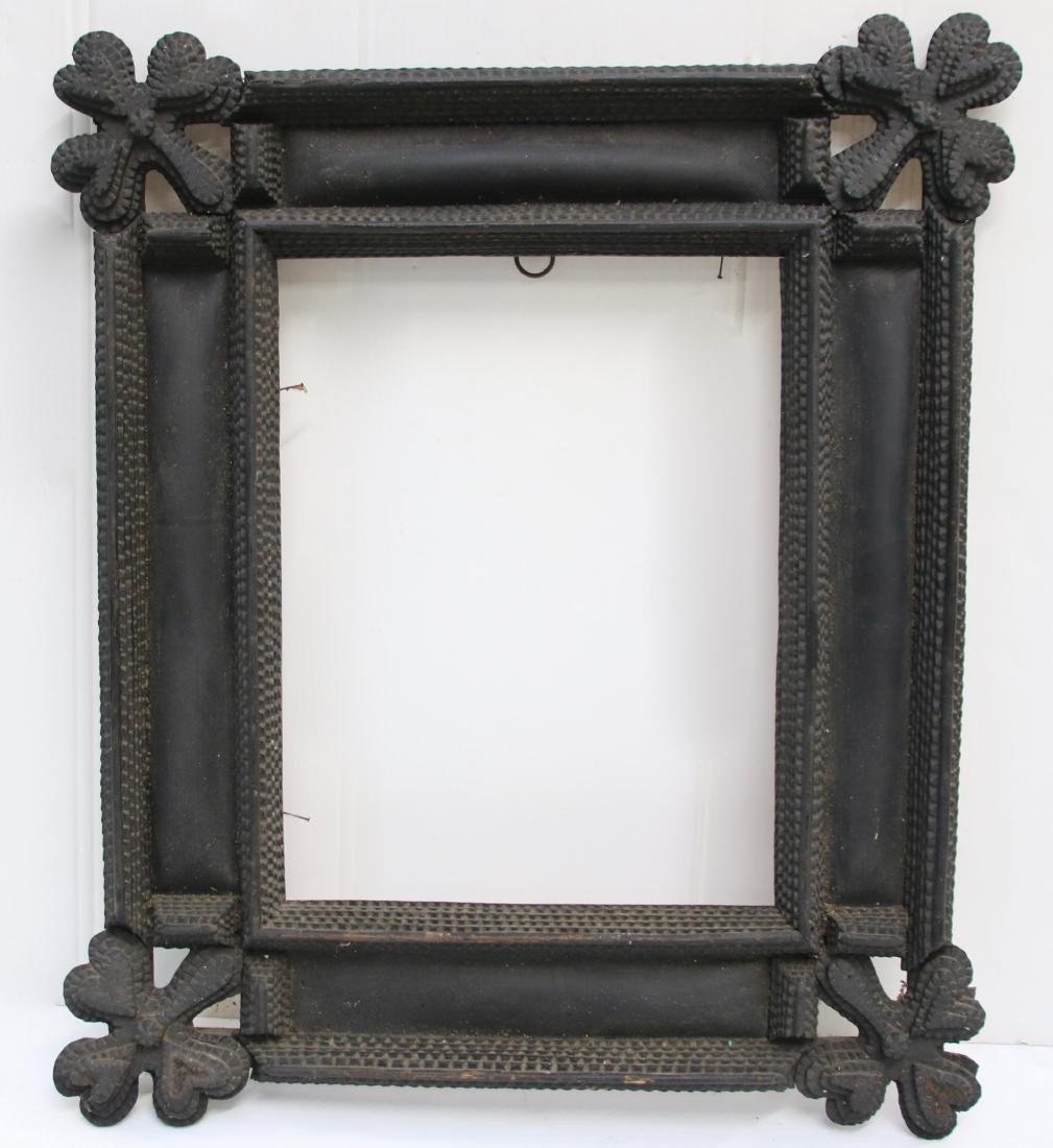 TRAMP ART PICTURE FRAME (1 of 2)