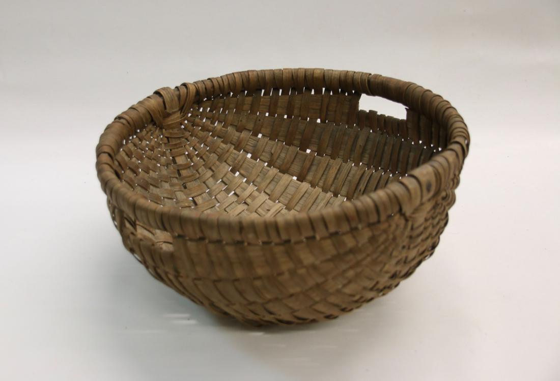 ANTIQUE GATHERING BASKET (1 of 4)