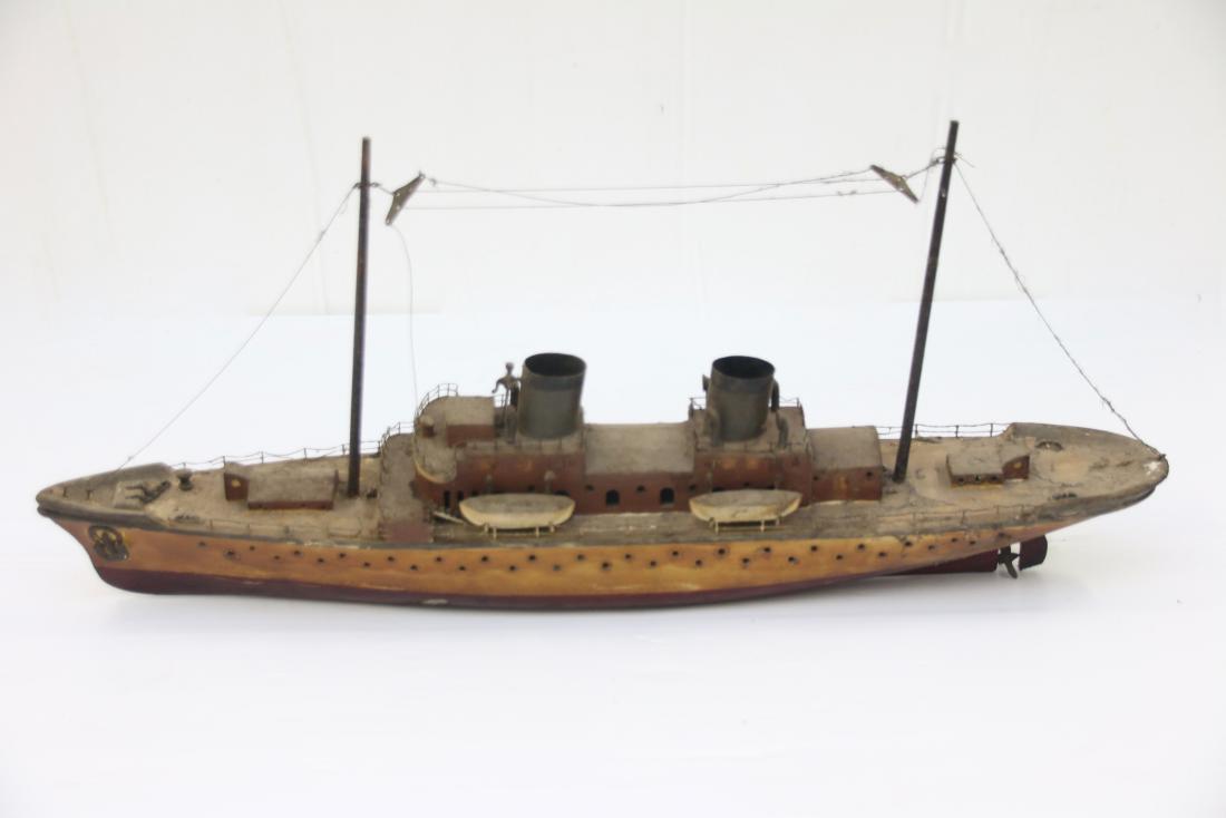 MODEL STEAM SHIP (1 of 2)