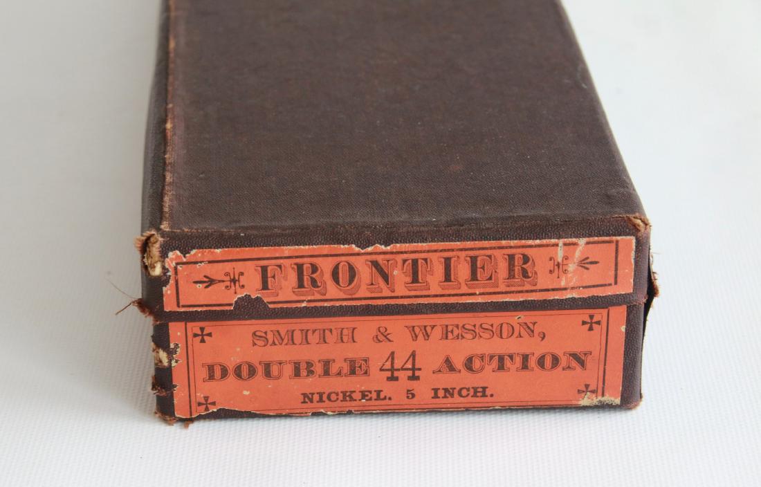 VINTAGE SMITH AND WESSON BOX: SMITH AND WESSON DOUBLE ACTION 44 FRONTIER - NICKEL 5" BOX