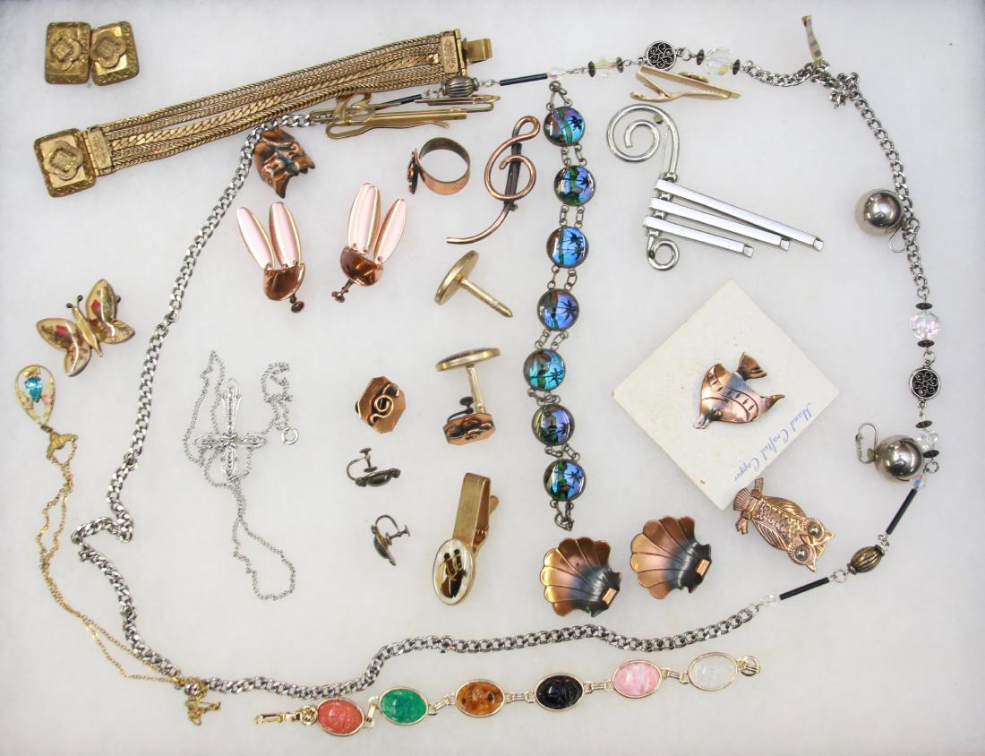 COSTUME JEWELRY LOT (1 of 1)