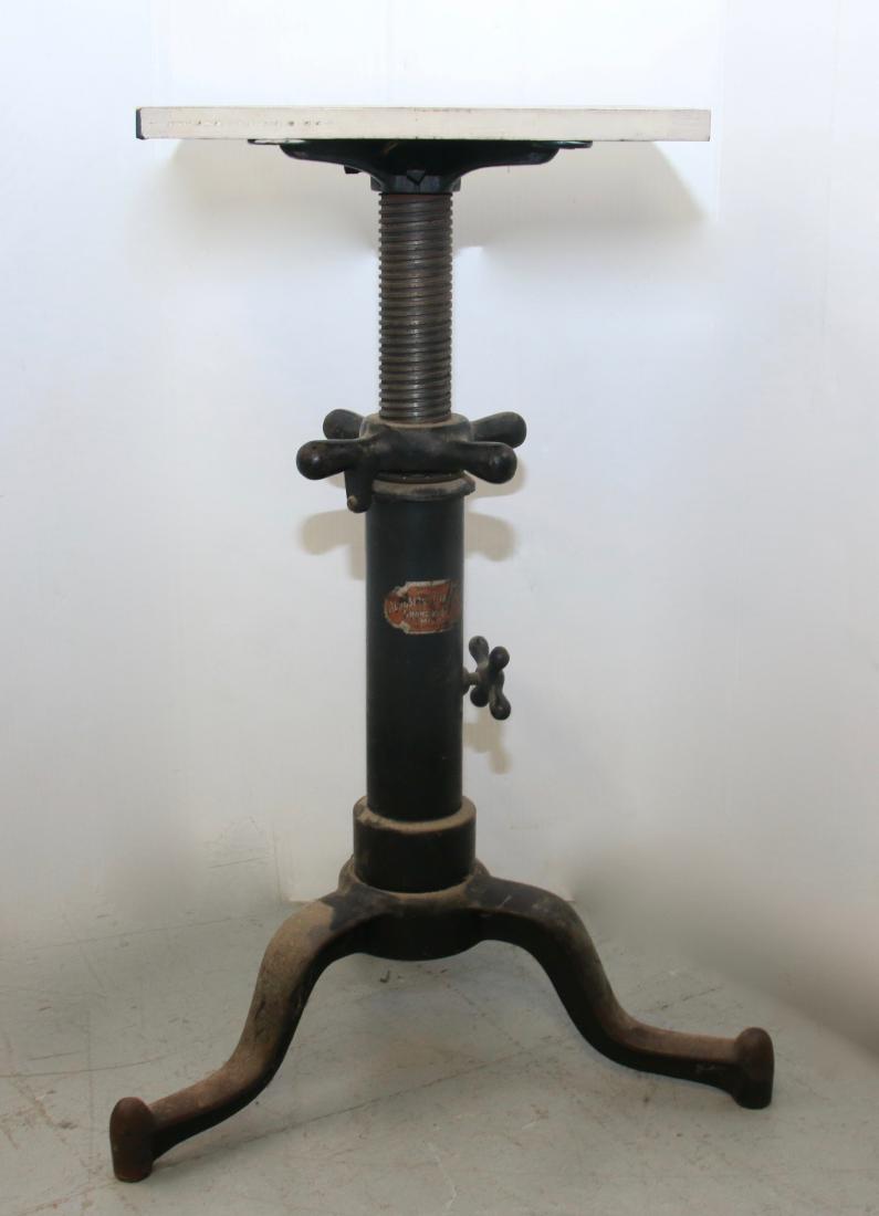 ADJUSTABLE INDUSTRIAL BASE (1 of 3)