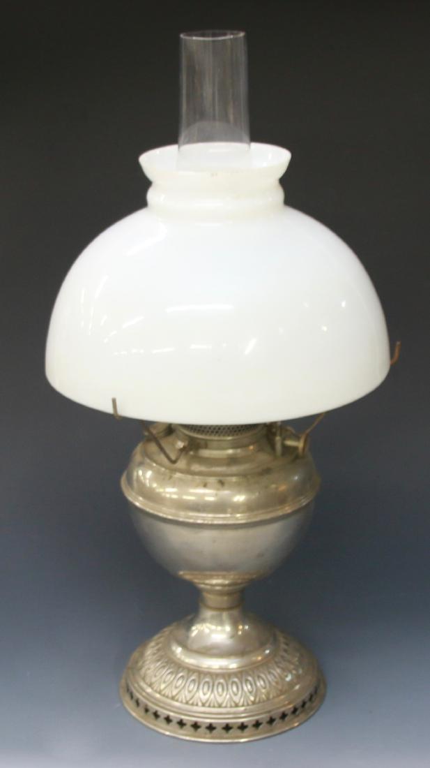 B&H KEROSENE LIGHT (1 of 1)