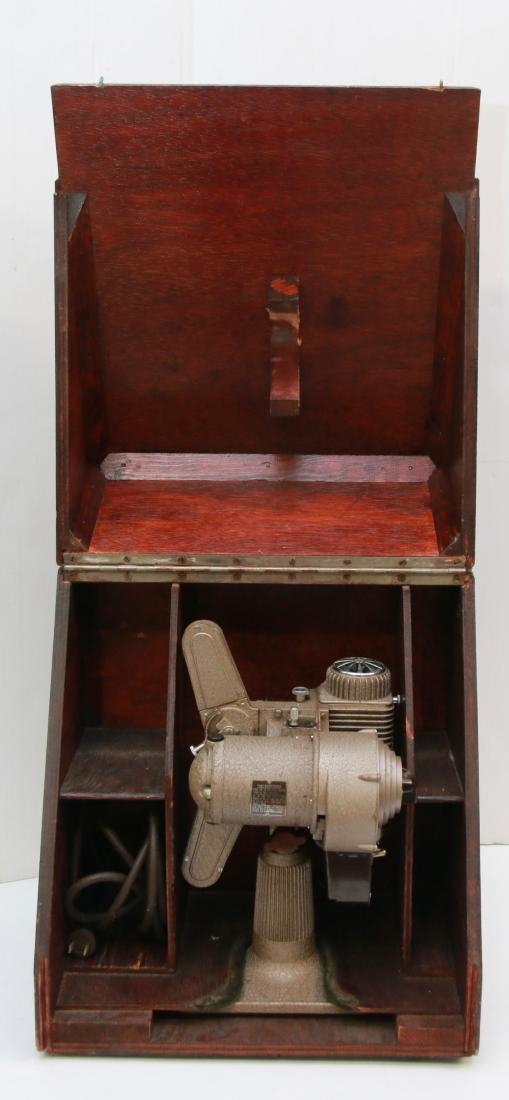 REVERE EIGHT PROJECTOR: ORIGINAL CASE - MODEL 85 Dimensions: 7 1/2" X 12 1/2"